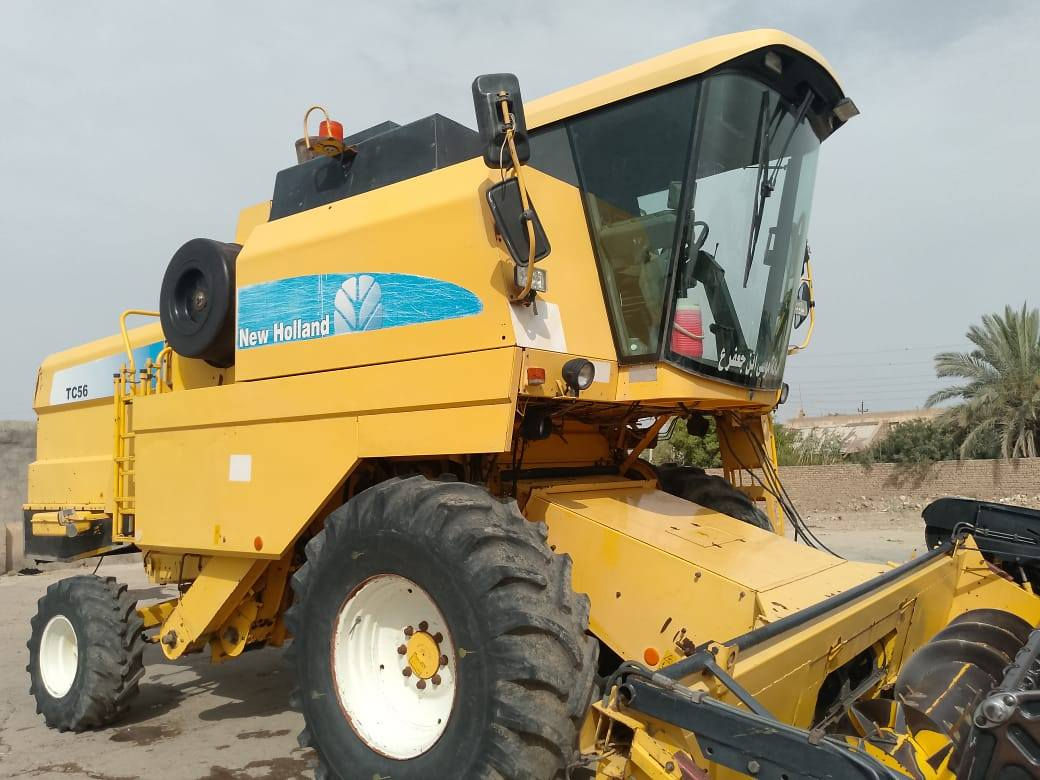 حاصده للبيع 2006 تك درام مكينه نظيفه وجاهزه المكان ميسان 
للاستفسار الاتصال ع ***********
