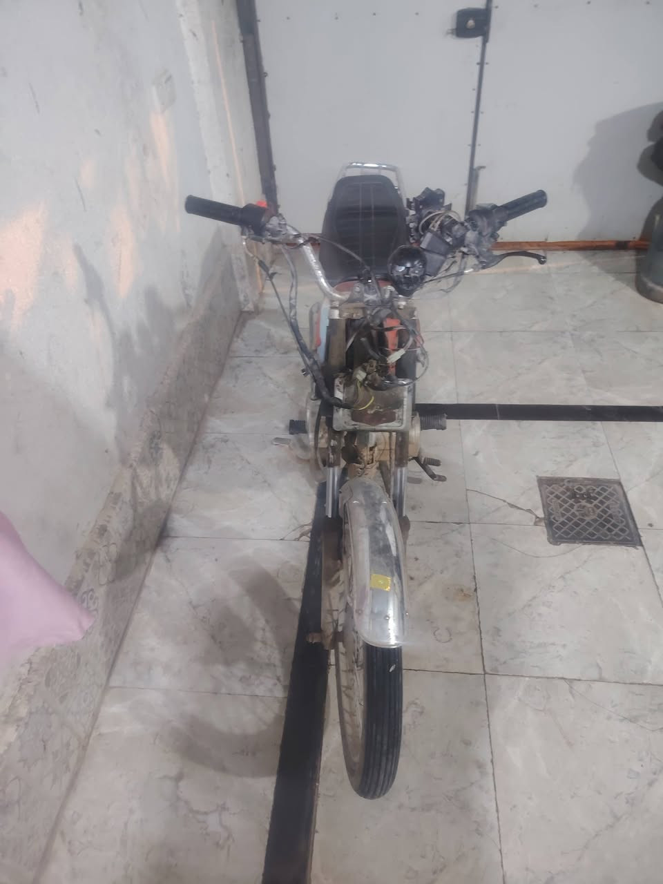 سلام عليكم دراجه رقم سنويه كربلاء مداور ثاني يوم شاصي مكفول مكينه جديده مال ستوته صار شهر من شادها دراجه يرادلها ترتيب معدل وشلعه شك الكاع تعال افحص وقتنع وخذ سعر ٦٠٠ ويها مجال قليل رقم وسنويه رقم وسنويه ٠
*********** هاذه رقمي اتصل وشلع عيوني مكاني كربلاء
