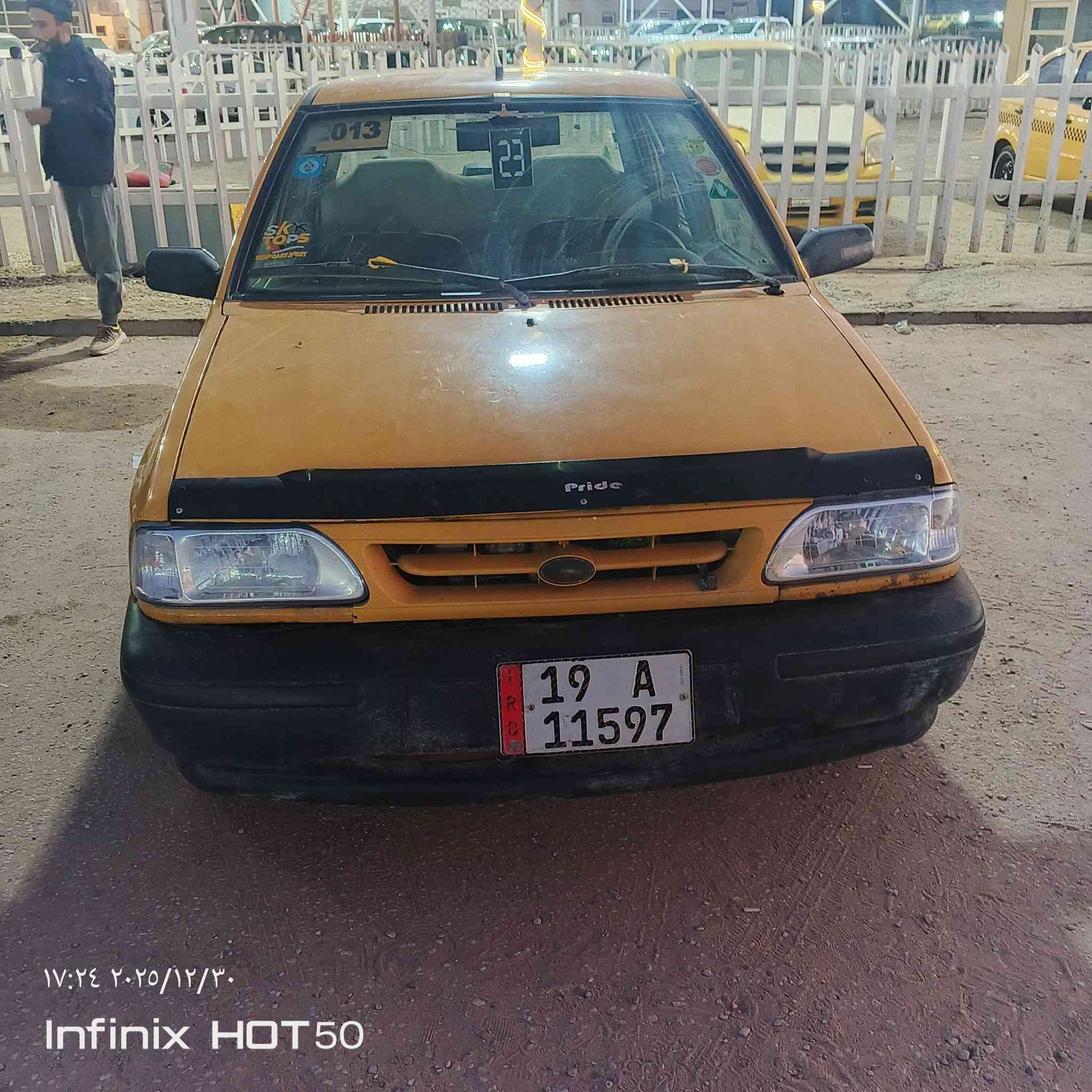 سلام عليكم ورحمه الله وبركاته
سياره سايبه مكينه وكير وحداديه جديده تبريد شغال سياره جديده ونظيفه موديل 2013رقم الماني مصفره هيه وغرامات هزه جديده عرظهه 27وبيه مجال الاتصال ***********مامتواجد ع نت
