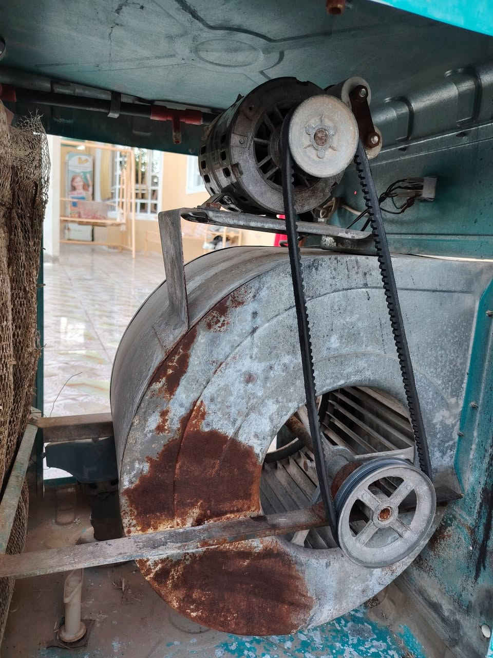 مبرده واحد ونص سوبر آيس 
ماطو بلادي 50 الف
***********
