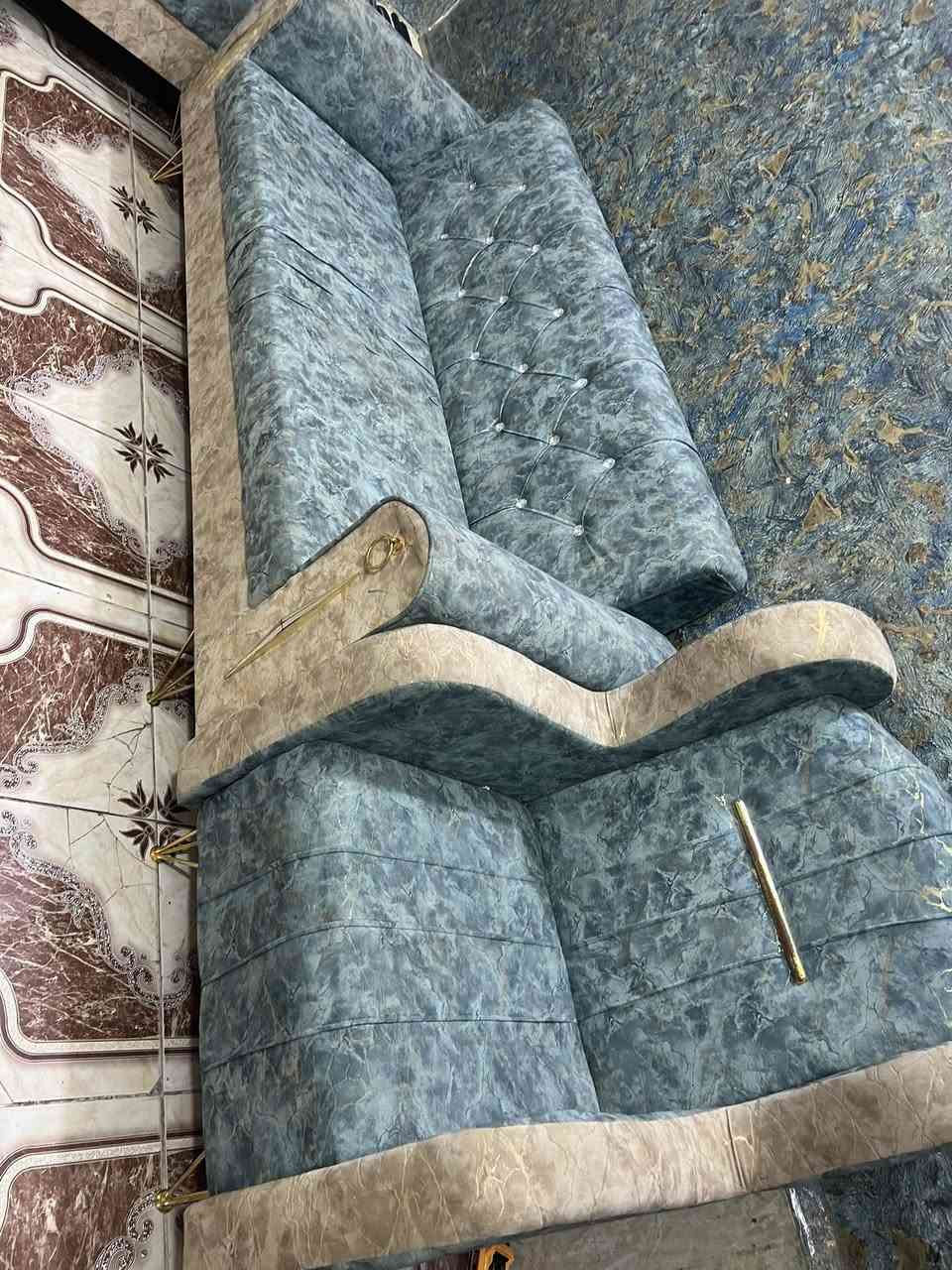 تخم مستخدم بس نضيف كلش وقوي تزكام تركي نقص كرسي واحدسعر٢٥٠وبيه مجال لشراي مكان ناصريه ***********
