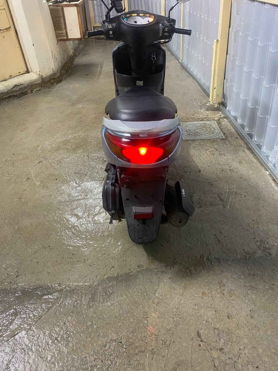 بريز حديث نوزل  سكليتر خطين درجه مكفول اي نقص مابيها درجه مكان بغداد المشتل سعر 750 رقم الهاتف ***********
