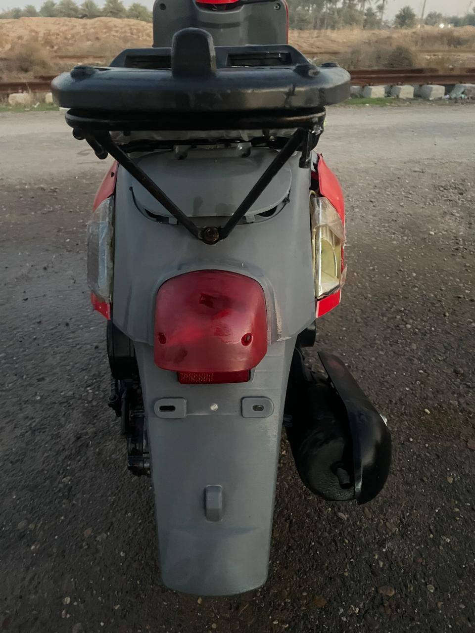 السلام عليكم ماكس بوليس كابريتر مكينو نضيفة تايرات جدد والكهربايات شغالة وسلف وهندر شغال شلعةومعدل خير من الله    بوشة 49مكان تاجي قرب منشأة نصر السعر 300قفل.  مكلف بل منشور  ***********
