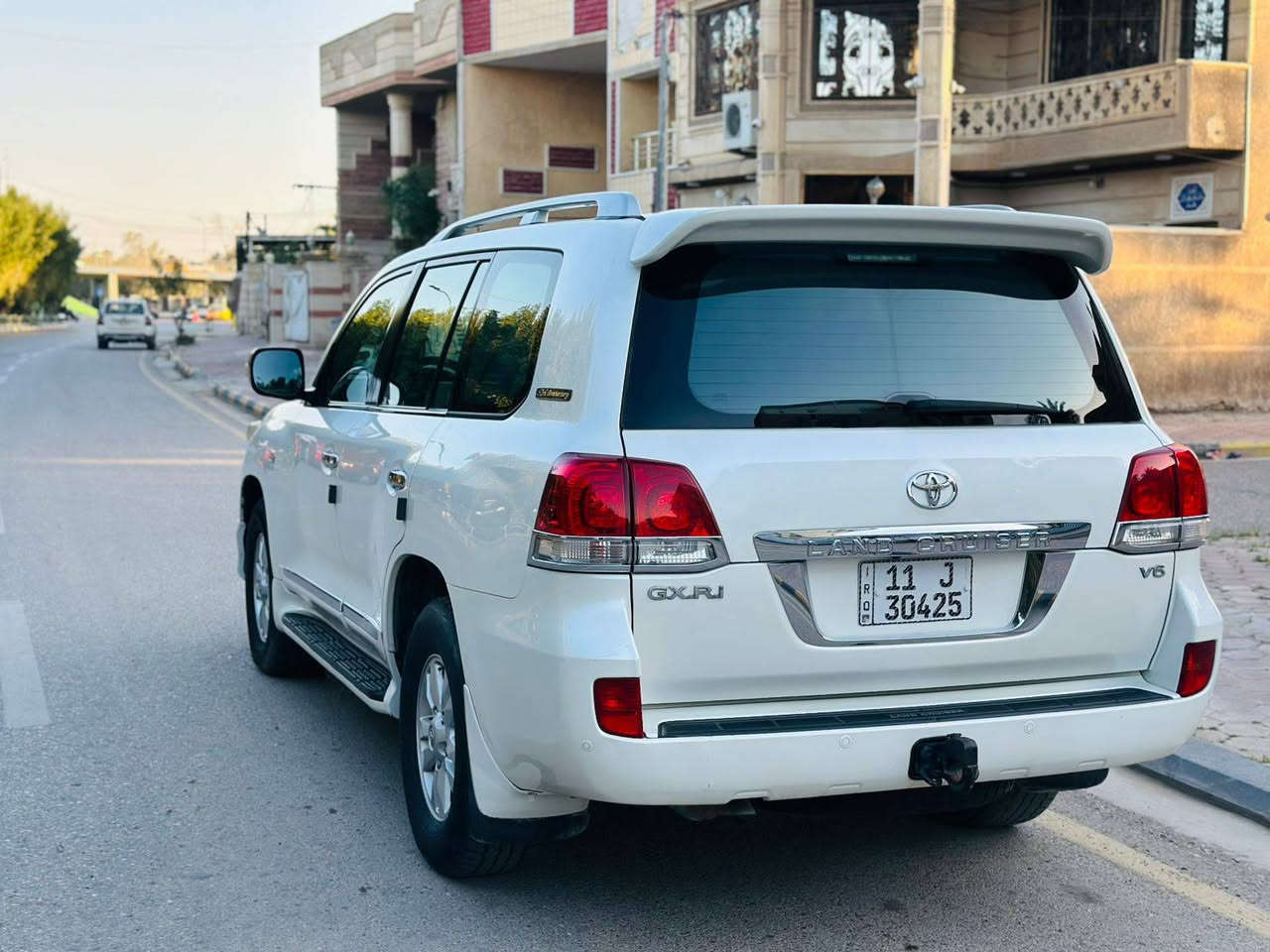 لاندكروز GXRI موديل ٢٠١١ جديده بمعنى الكلمة ماشيه ١٥٧ الف بيها صبغ بالبنيد والباب عكس السائق رقم بغداد باسمي مكان السيارة بالكوت مركز المدينة


**إذا كنت صاحب هذا الإعلان وتريد حذفه لأي سبب، رجاءا أرسل رسالة إلى الدعم الفني**