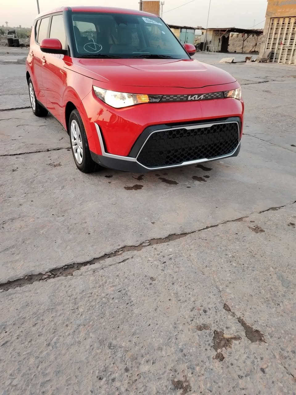 كيا صول 2023 ماشيه 10 الف محرك 2000 دوش تحكم جهتين رادارات امامي وخلفي ويمنه ويسره شغالات حساس اطارات كاميرا دواره تحديد مسار شاشة ايباد مثبت سرعه داخل ابيض السياره دخول جديد باسمي رقم فحص تترقم جميع المحافظات بدون شاصي وصبغ وتبديل بيهه بس بارد بحافة البنيد والجاملغ صور الحادث بالمنشور
***********
