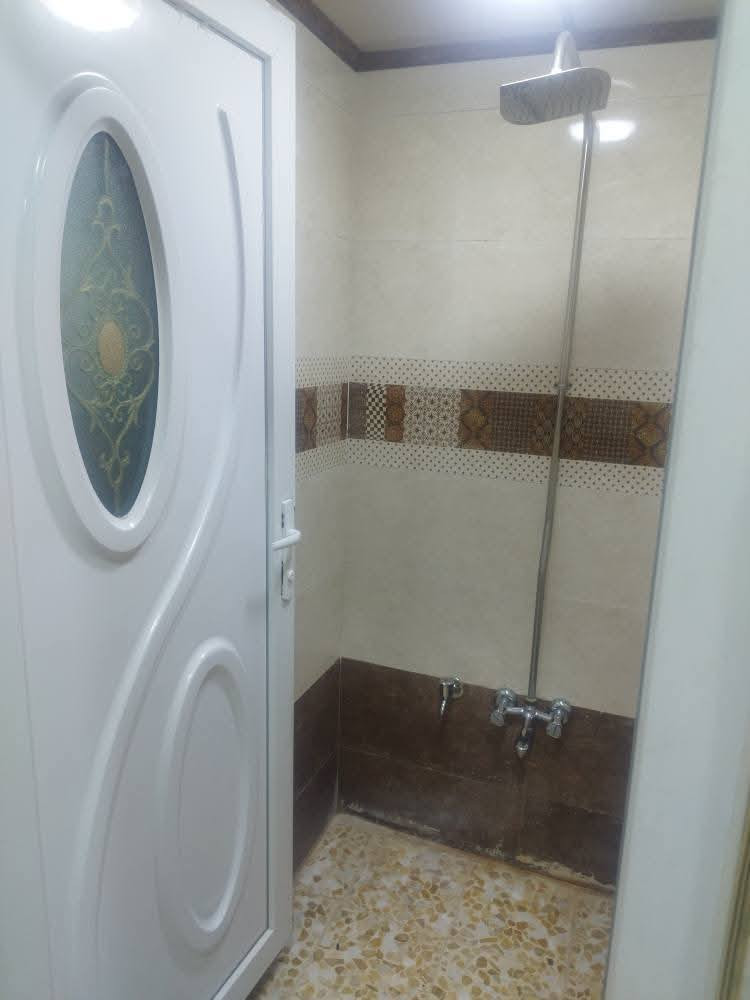 للايجار... للايجار
دار ١٥٠ م طابق واحد في مزارع حي الحدباء يتكون من غرفة استقبال و غرفتين نوم ومطبخ وصحيات وكراج
للاستفسار على الارقاَم
*********** واتساب
***********
الامتنان للعقار
