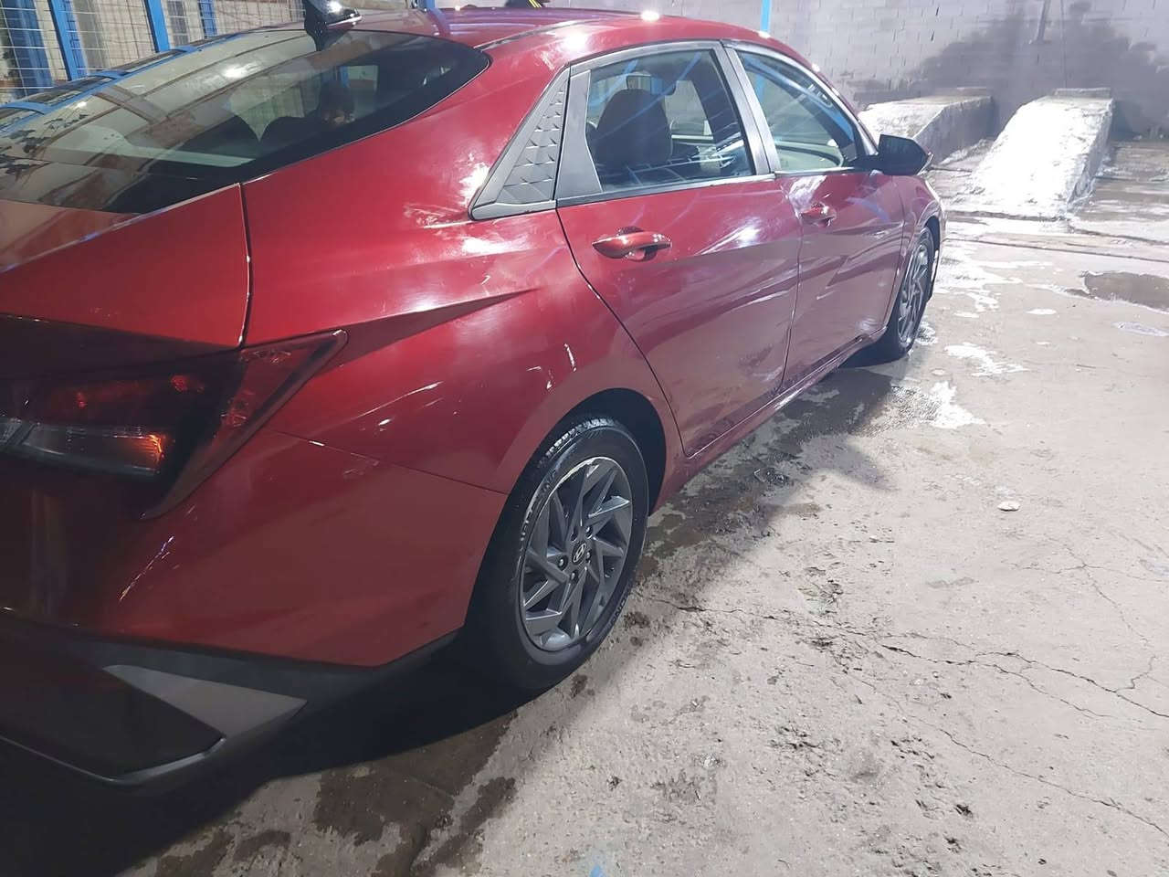 النترا 2024 
 وارد امريكي السنور مرفق بدون دواخل بدون ايرباك
رقم بغداد بسمي
 ماشية ٢٣  الف كيلو 
مكينه ٢٠٠٠ دوش 
 بصمة 
 تشغيل عن بعد 
 دخول ذكي 
رادار امامي 
رادار خلفي
نقطة عمياء 
مانع تصادم 
توقف ذاتي 
كروز سرعه
 تحديد المسار 
 قيادة ذاتيه
 دخول ذكي 
 إشارة ترحيب عند الاقتراب - صندوق Auto 
ثلاث وضعيات للقيادة (normal ، smart ، Sport )  
 نظام الصوت بويز Bose
السعر ١٥٣ وبيها مجال 
م الدوره 
الاتصال ***********
