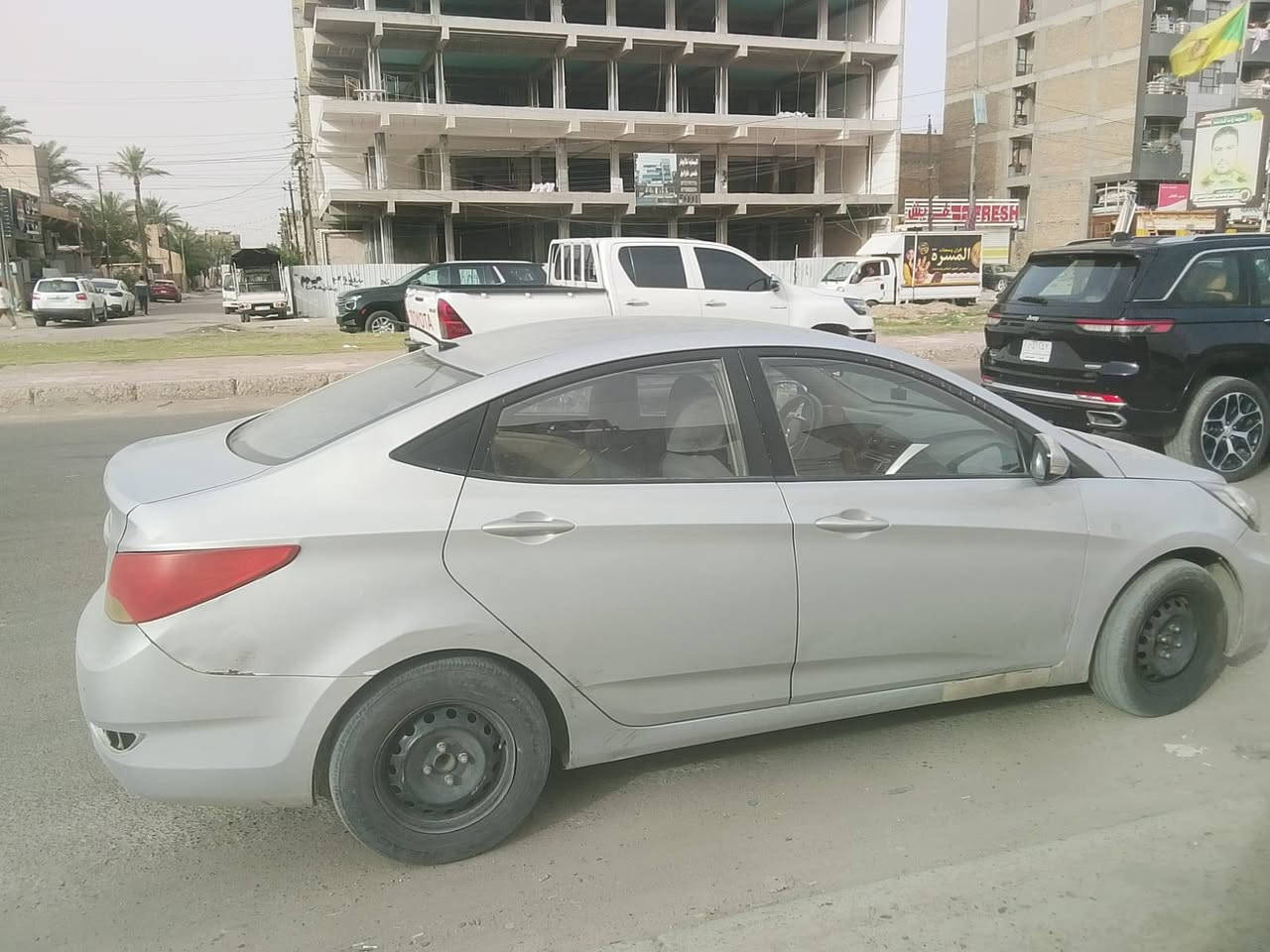 االسلام عليكم للبيع اكسنت خليجي موديل 2016 مكينة 1600 دبل قطرة ظربتها جاملغ خلفي جهة السائق والجاملغ الامامي راجع شوية علباب العنوان بغداد البلديات 80 وبيها مجال بسيط للاتصال ***********
