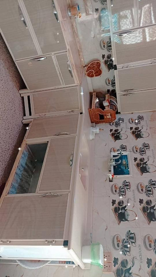 السلام عليكم كاونتر للبيع المنيوم تزكام درجه أولى السعر 900الشراي  يتصل ع هذا ا الرقم ***********
