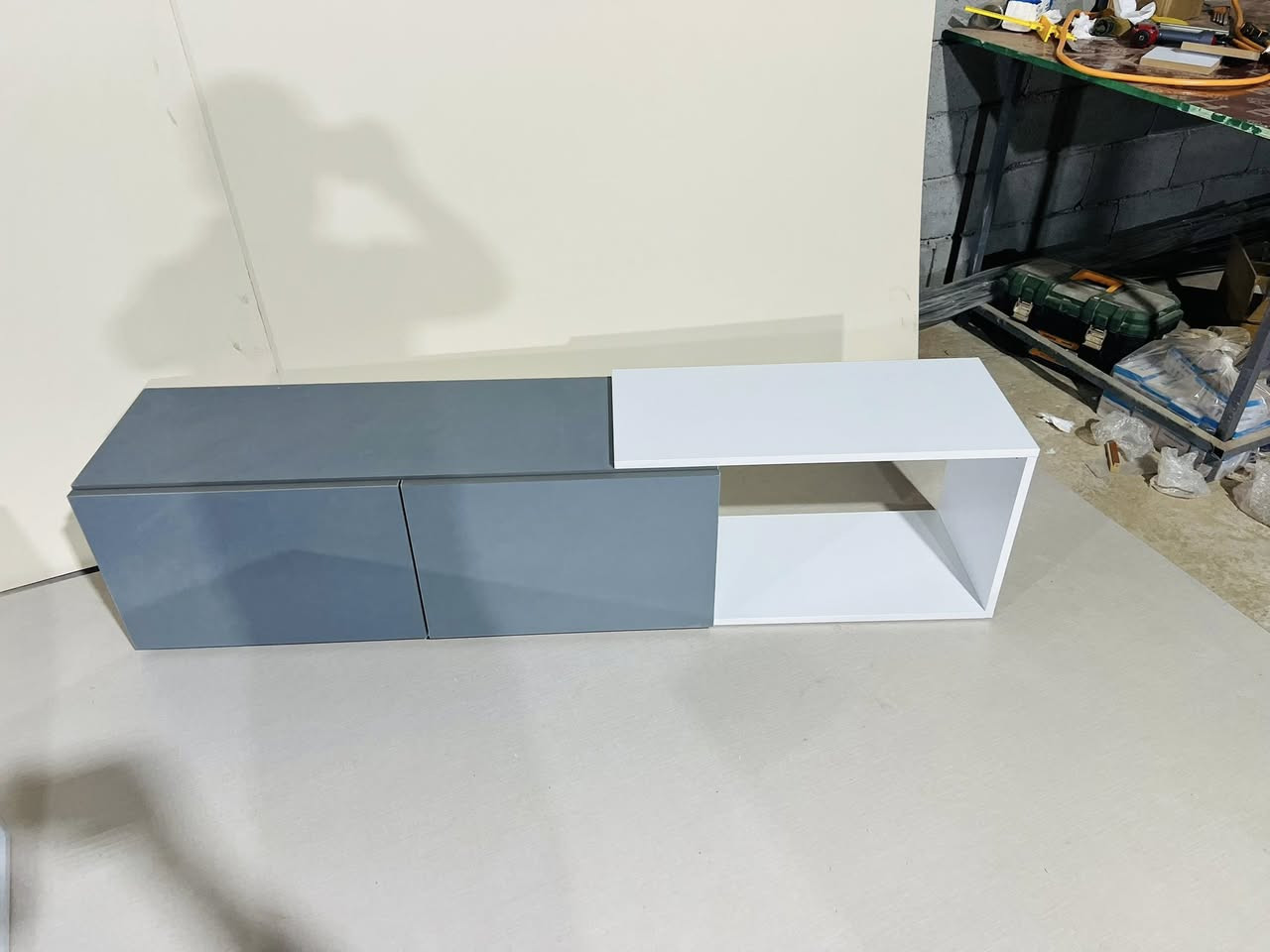 🔥 عرض لفترة محدودة 🔥
✨ سيت صاله كامل  MDF أنيق وعصري ✨
متكون من (5)قطع 
١-ميز TV
الرتفاع: 45 سم
العرض: 180 سم
العمق: 33 سم
🧩 التصميم
بابان  قلاب فتح تاج

 2-طبلات رباعي 4 في 1

الرتفاع:45
العرض:40
العمق:40

تقسيمات داخلية متعددة حسب الطلب
🎨 المواصفات
متوفر بجميع القياسات
متوفر بجميع الألوان
تنفيذ حسب الرغبة وبجودة عالية
📲 للطلب والاستفسار:
*********** – واتساب
⚡ سارع بالحجز… الكمية محدود
