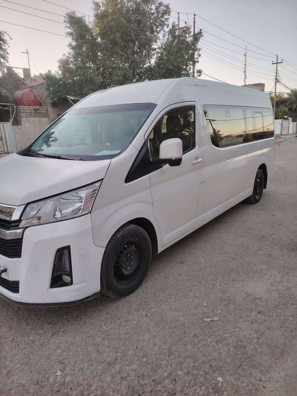 السلام عليكم تيوتا هايس مديل 20 للبيع السعر 330 الاتصال على هذا الرقم *********** مكان السياره ميسان
