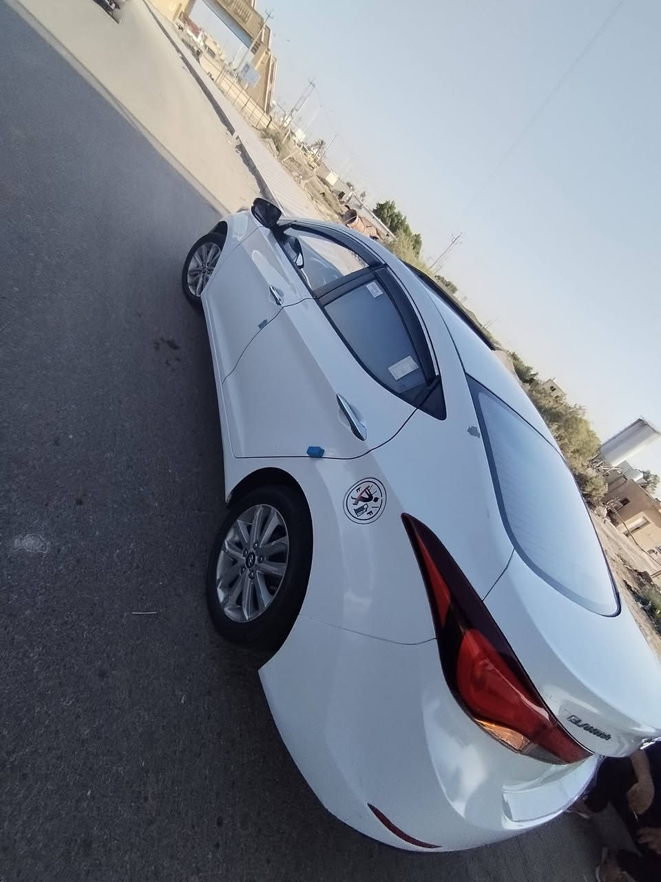 انتره مديل ٢٠١٥ خليجي محرك1800 رقم بصره باسمي شرط تحويل فول مواصفات ماعده البصمه تبريد حداديه كله جديد مكان ناصريه مركز ***********

