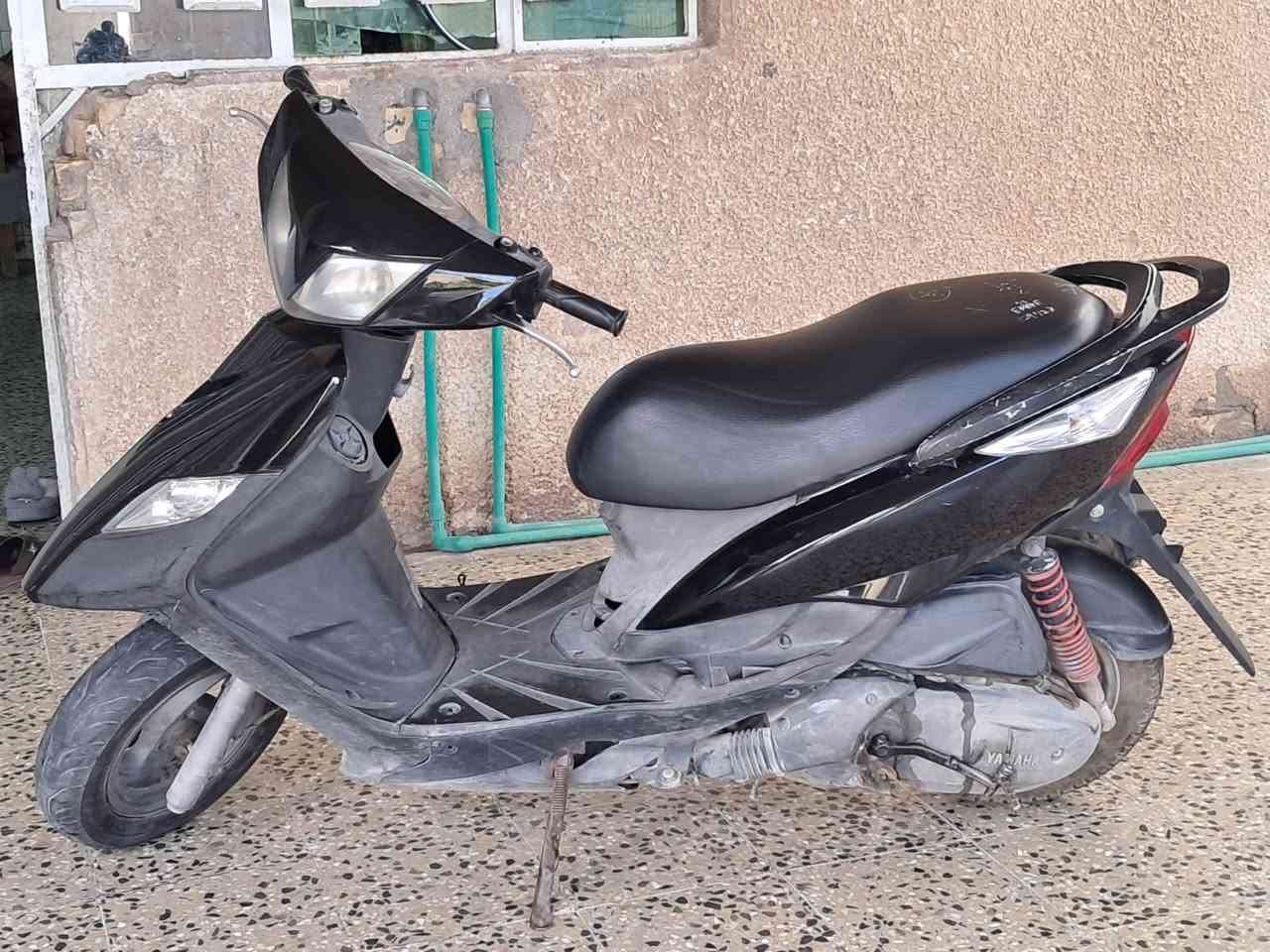 دراجة يابانية جاهزه السعر 650 مكانها ديالى المقدادية ***********
