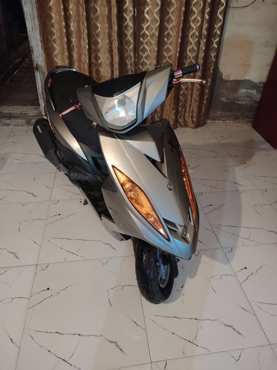 السلام عليكم جي تي ار للبيع موديل 14 عنوان سبع قصور الدراجه مال رمبه صال 29 يوم السعر مالها 950 الدراجه احلى من الصور خاص ما اجاوب اتصل على الرقم واتدلل *********** .. كرار
