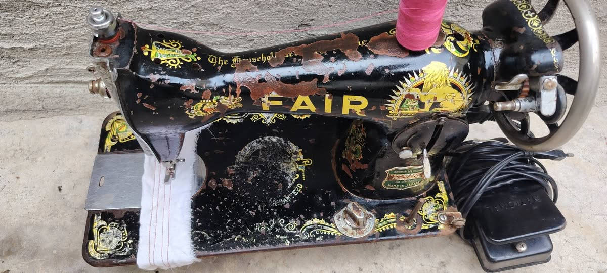 مكينة خياطة نوعية ياباني باب الأول شرط الشغل هي والماطور وياه كامل سعرها 35 كركوك, العراق


**إذا كنت صاحب هذا الإعلان وتريد حذفه لأي سبب، رجاءا أرسل رسالة إلى الدعم الفني**