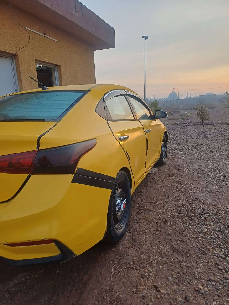 السلام عليكم .. للبيع او مراوس 
اكسنت 2018 بغداد مشروع وطني بيها تبديل 3 قطع بدون دواخل الچاملغات الامامية والبنيد 
تدفئة تبريد گير مكينة تخم تاير كهربائيات انطيك عالفحص 
بيها منظومة غاز 
العنوان بغداد 
السعر 118
واتساب / ***********
