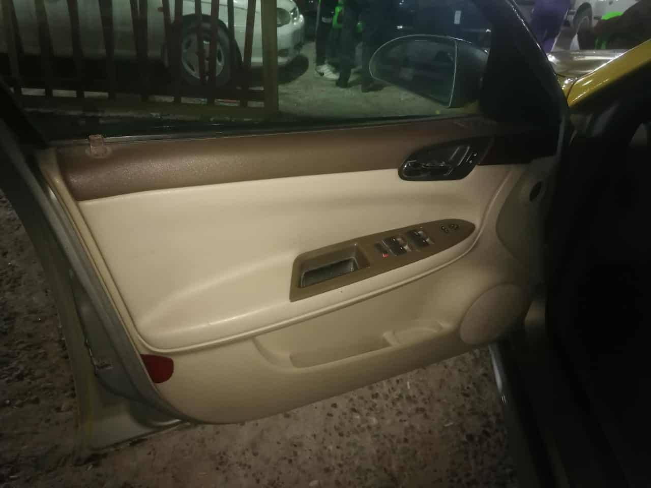 السلام عليكم امبالا موديل 2009 رقم دولي بسمي مشروع وطني السياره خليجي بس باب السايق مبدله مكينه كير حداديه مكفولات خير من التبريد ثلج ويل 17 السعر 60 وبيهاا مجال الاتصال فقط ع رقم ***********
