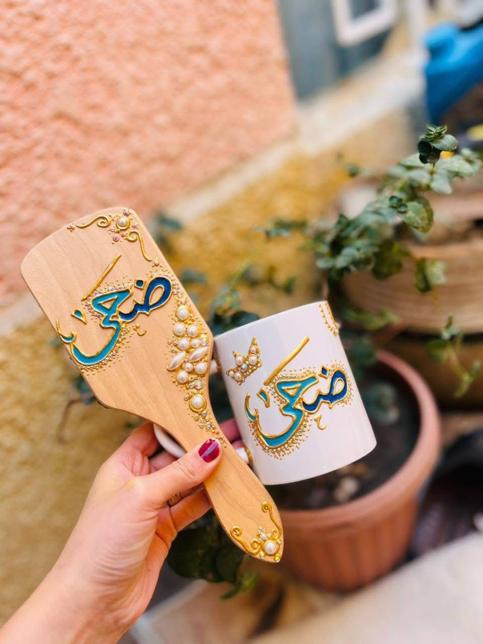 هلو حبايب❤️❤️هاند ميد يقدم لكم اجمل هدايا عيد الام ❤️❤️نقش الاسم حسب الطلب 🔥🔥للحجز مراسله الفنانه التشكيليه ايه شهاب


**إذا كنت صاحب هذا الإعلان وتريد حذفه لأي سبب، رجاءا أرسل رسالة إلى الدعم الفني**