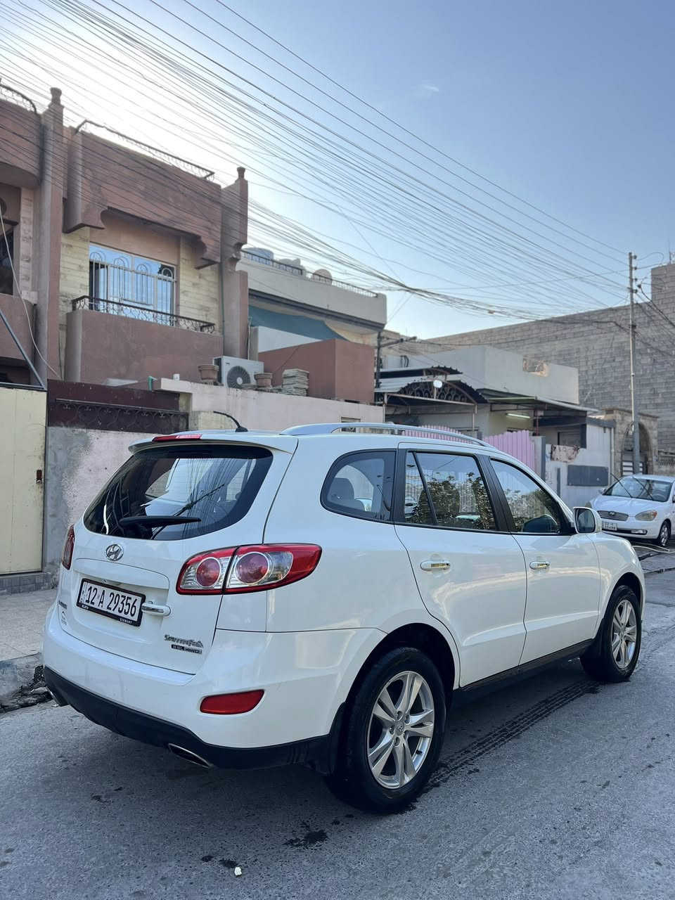 سنتافي 2011 للبيع
7 راكب 
فول مواصفات 
مكينه 6v 3.5  
تنته 
فور ويل 
تحكمات ستيرن 
ماشيه 77 الف km 
مكينه ما مفتوح 
كلشي بيها بلادي 
بدون قطره صبغ 
رقم وهزه جديد 
كابون بانزين 
للتواصل الاتصال 
*********** 
واتساب على نفس الرقم موجود 
الموقع الموصل الجانب الايسر
