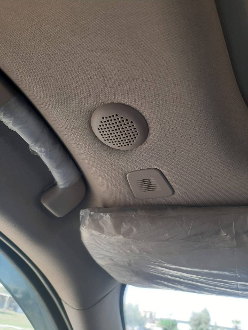 السلام عليكم للبيع جيب خليجي موديل 19 فول مواصفات السياره مكفوله من كلشي عدا الواضح بل سونار سنويه جديده مكان بغداد الشعله بيع مستعجل 240 ورقه ***********
