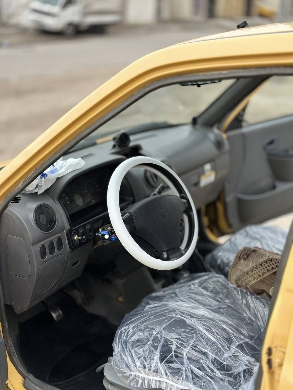 يالله سايبه مديل17 للبيع السياره نضيفه وحلوه السياره بيهه تبخير كلش خفيف ومداريهه بلدهن البدي شوف العين السياره بل بصره وراعيهه هم بل بصره لتواصل اكثر ***********
