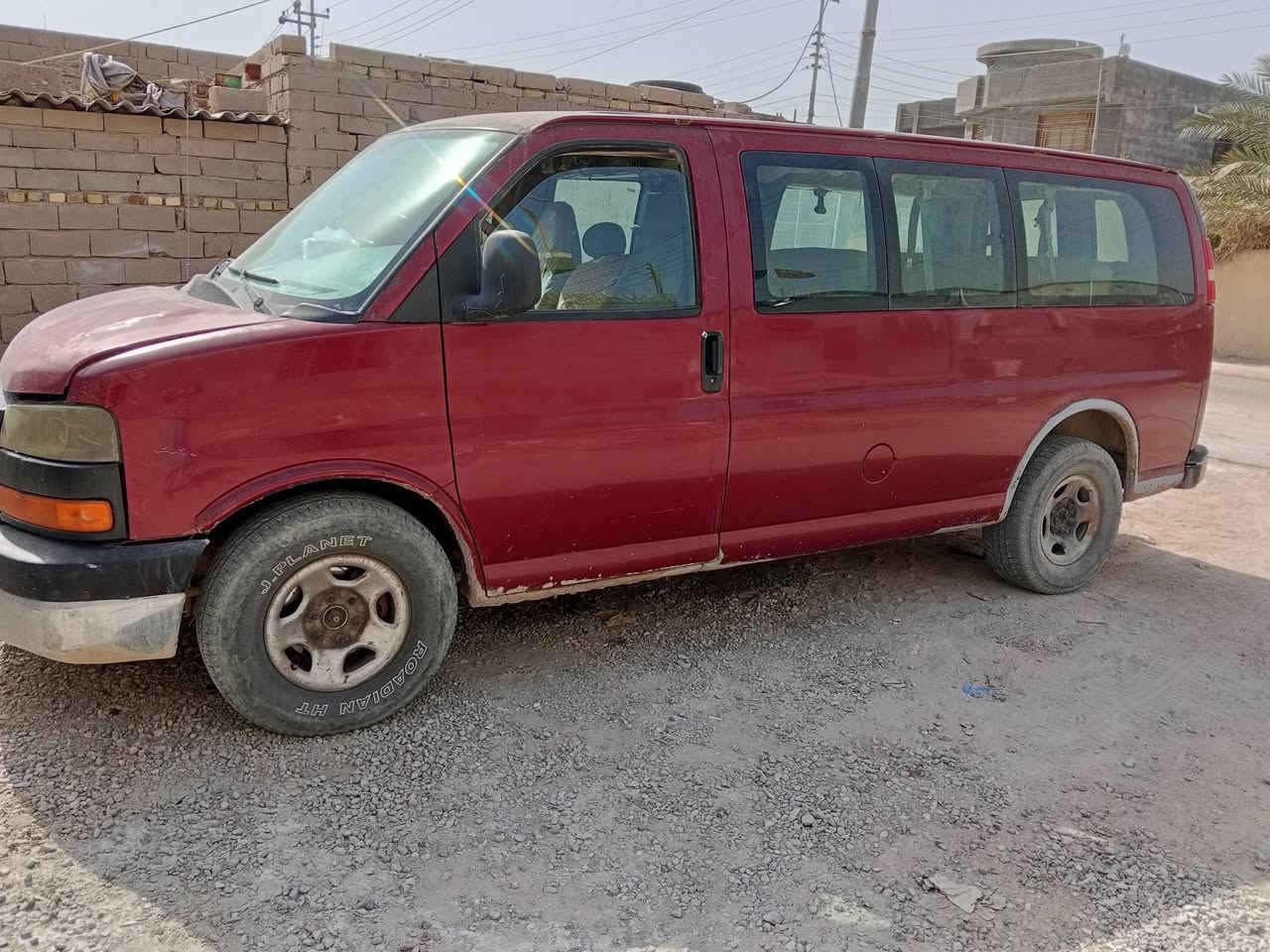 للبيع موديل 2007محرك 6100 كير 700 تبريد شغال ادوات كفاله من السرقه والعشاير والامور الباقيه العنوان البصره قضاء المدينه السعر 20 ورقه ***********
