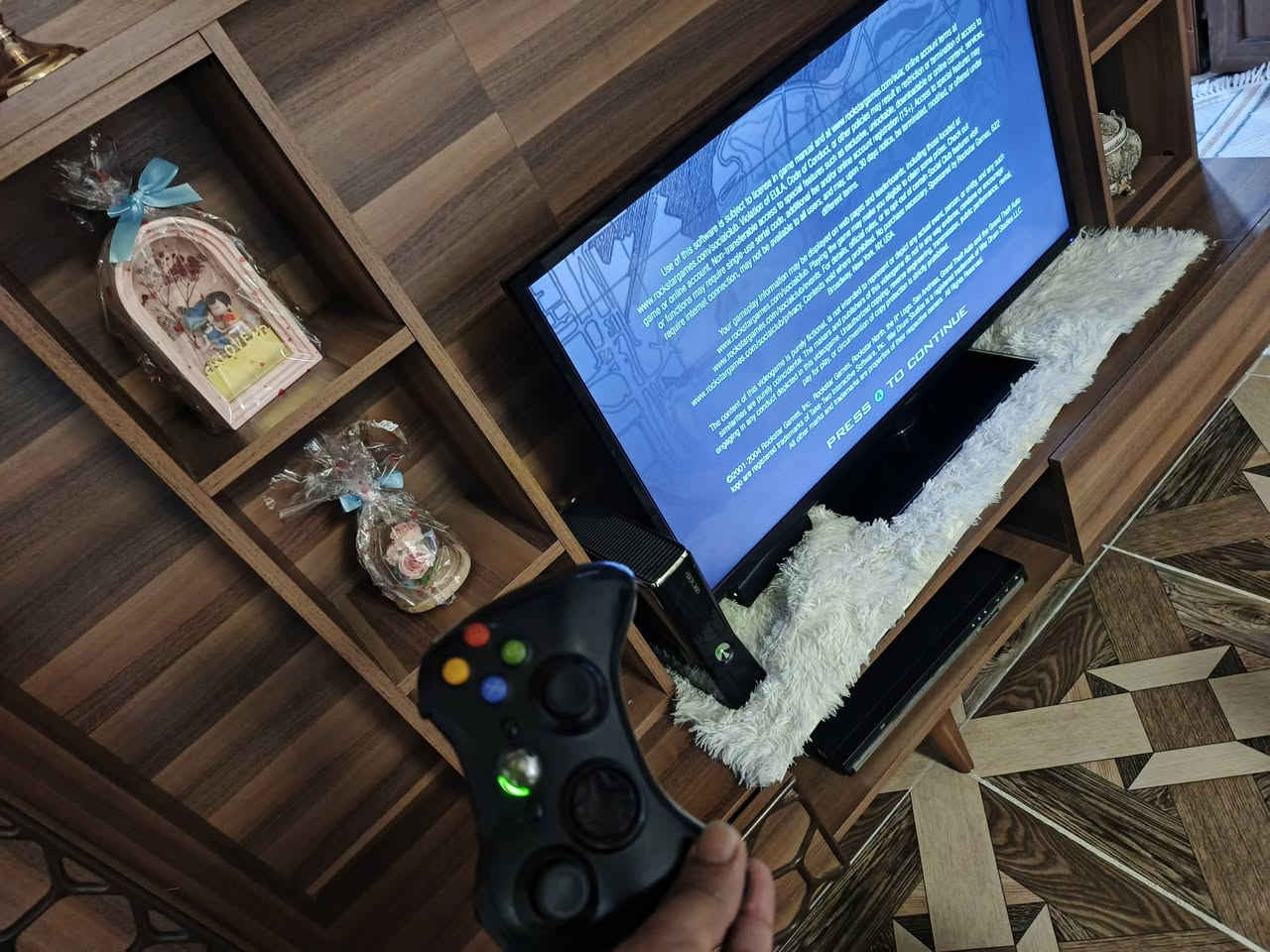 بلاي 360 للبيع جديده شرط ما مفتوح بيها 116 لعبه غراضك كله بلادي يده بلاديه مكانه كركوك هذا رقمي*********** الشراي خلي يخابر
