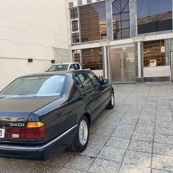 🚗 BMW 740i — نظيفة جدا 

مريّات جانبية كهرباء
ويل شعاع أصلي + تخم تاير جديد
تغفيل ذاتي ويه السويج + سنتر لوك
مسجل بلوتوث

السيارة جديدة بمعنى الكلمة، وعلى إيد وحدة ومصروف عليها
إدامة كاملة
ترايها وين ما تريد
كلش ناعمة وقوية
مصبوغة عام للجمالية فقط، بدون أي ضربة

💰 السعر: 78$

📞 للاستفسار: ***********
