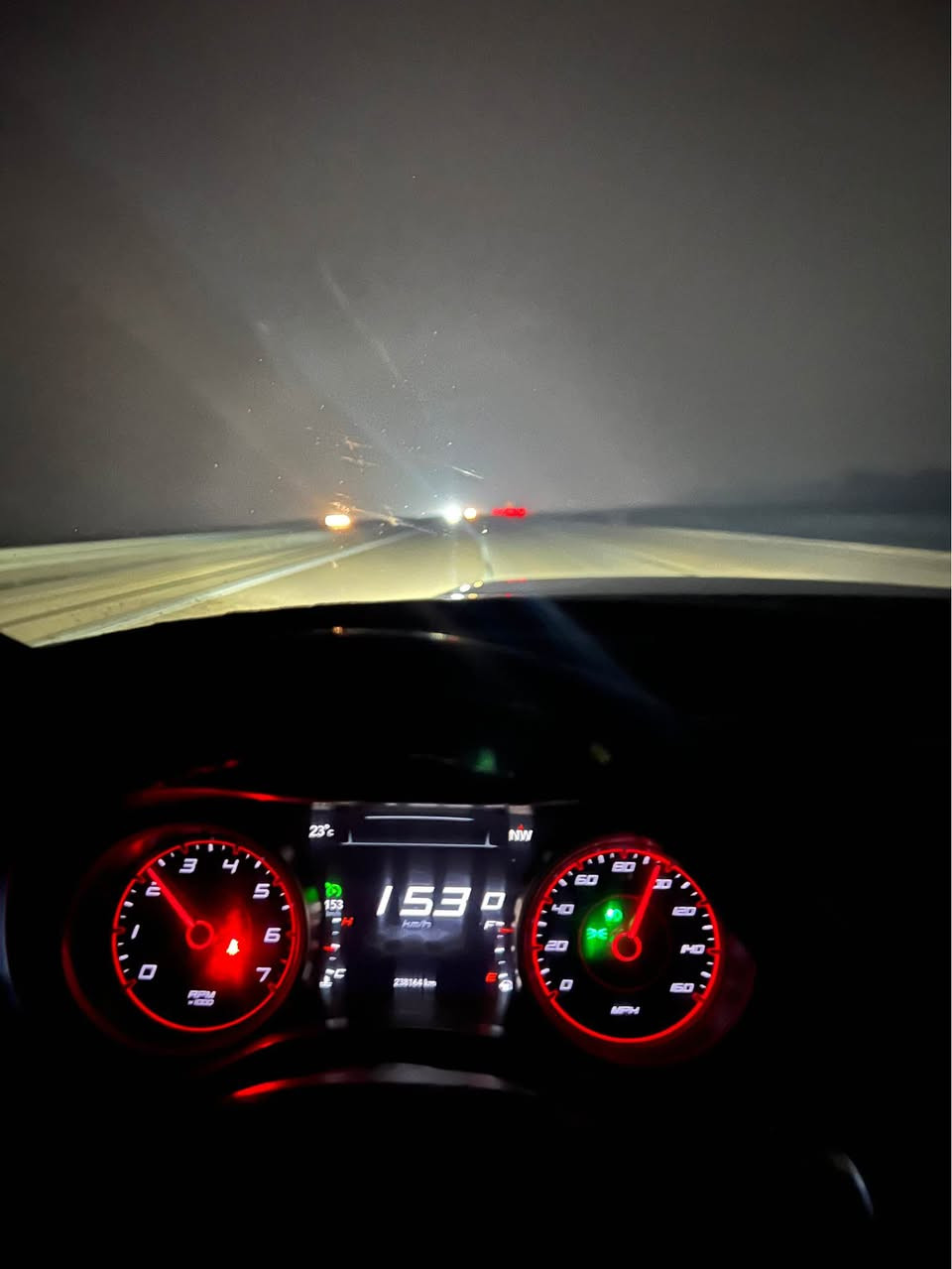 السلام عليكم 
جارجر 2017 رقم اربيل 
جاهزه السيارة من كلشي نقصها دبل خلفي فقط
كير جديد هسه شديته 
فيت بم بلكات نوزلات فلاتر كله جديد 
تايرات باله بحاله جيده تكدر تسافر بيهن 
ضررها جاملغ ايمن واصل لغد 
و بالعراق بيها بارد بل جاملغ الخلفي على كد الداير و الباب الخلفي 
بنيد مبدل اصلي طار و ضرب القماره BDR
السعر 155 ورقه قفل و انه بخدمتكم 
السياره متعوب عليها وما مخلي بيها نقص 
*********** شط العرب, البصرة
