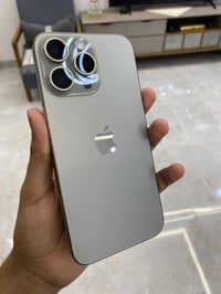 ايفون 15 برو ماكس • ٢٥٦ • شاشه اصلي