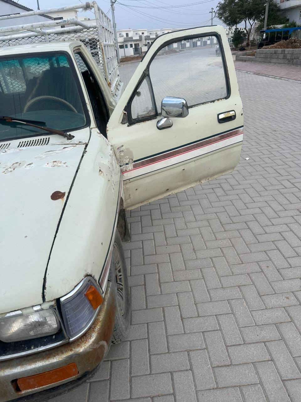 بيكم تيوتا 89 رقم بغداد دوالي بسمي تحويل مباشر محرك كير اكسل بشرط سعرها 47وبيها مجال للتصال *********** مكاني ديالى
