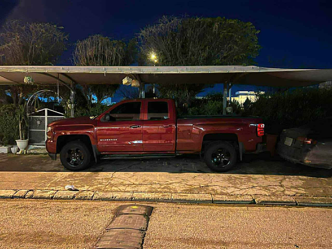 سلام عليكم سلفادور مديل 2019 للبيع أو مراوس سياره حيل نضيفه مكينه كير كفاله مكينه 5300V8 لمرغوب مكان بغداد رقم سليمانيه لجديد هزه جديده عليها هواي اضافات وياله تخم تاير ترفيع 6انج بلادي فئه Lt سعر 190وبيها مجال رقمي ***********
