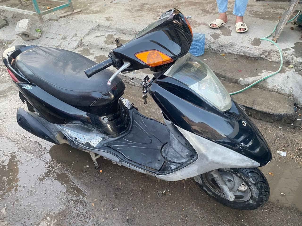 دراجه بريز البيع السعر ٦٠٠ وبيها مجال كلجات جدد نكره سلف كلشي شغال بيها


**إذا كنت صاحب هذا الإعلان وتريد حذفه لأي سبب، رجاءا أرسل رسالة إلى الدعم الفني**