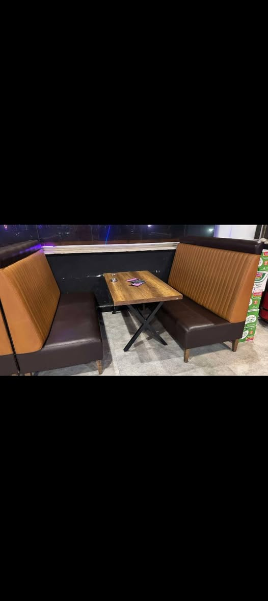 السلام عليكم
للبيع جلسات مال مطاعم عدد 8 
كل جلسة بيها تخمين وطاولة 
صناعة تركيا اشتريهن من  ovi ب750$ الجلسة 
مكانهن تكريت
سعر الجلسة 350 الف وبيها مجال بسيط 

***********
