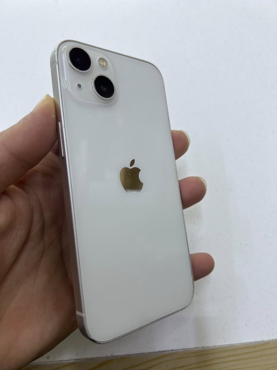 ايفون ١٣ 
نورمان ما مفتوح ما يعبر هواء ضد مي
ذاكره ١٢٨
بطاريه ٨٠ بلادي
تك نموذجm
السعر ٣٩٠ بي مجال حك جيا
العنوان موصل ايسر حي وحده 
اتصال ***********
