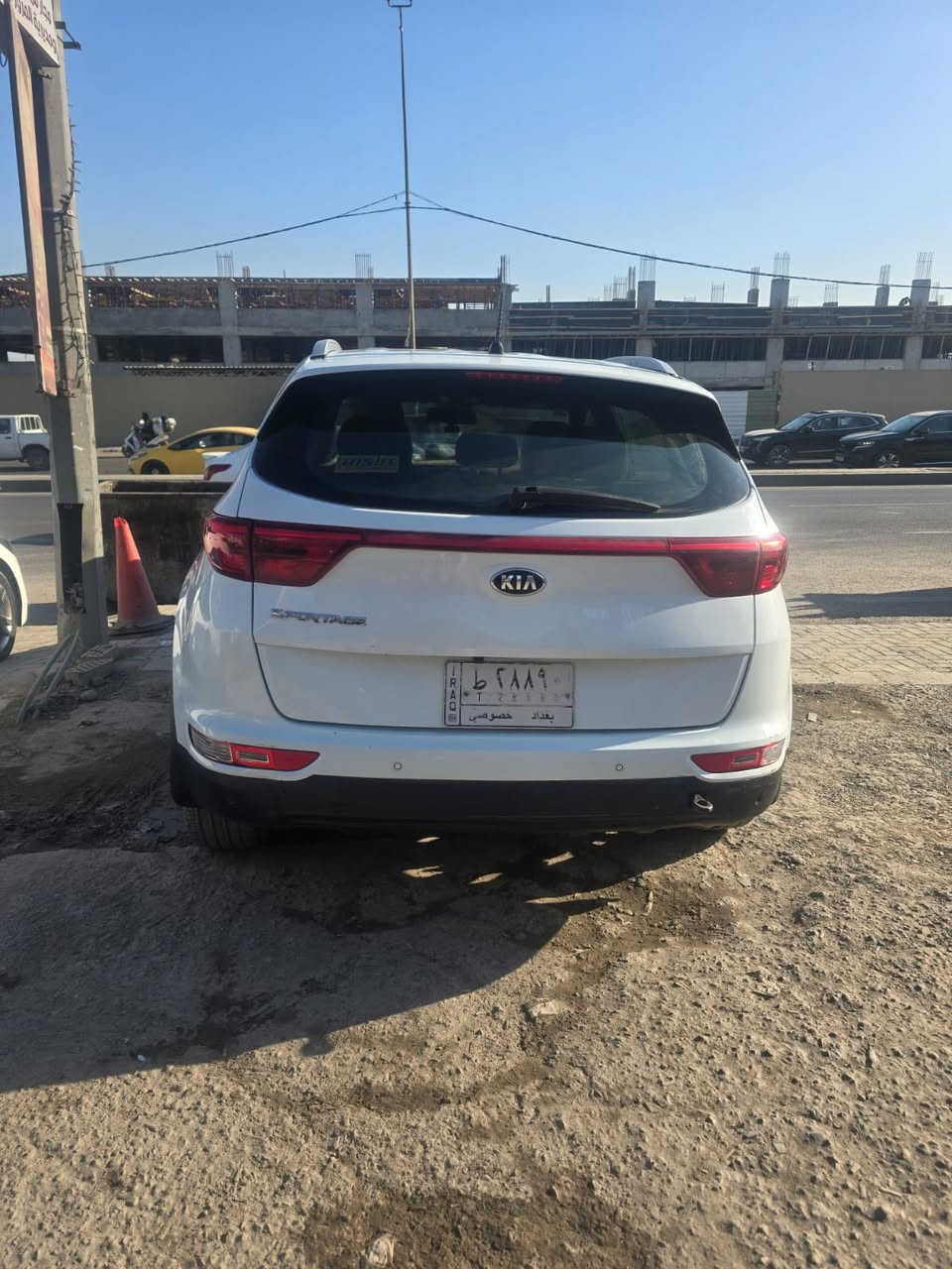 السلام عليكم
سبورتج 2019 سيارة نظيفة جداً خليجي  موضح بل سونار ماشية 180 الف مكينه 2000 دوش رقم وسنوية جديدة بأسمي السعر175 وبيهه مجال مكاني تقاطع  النهروان

***********
***********
