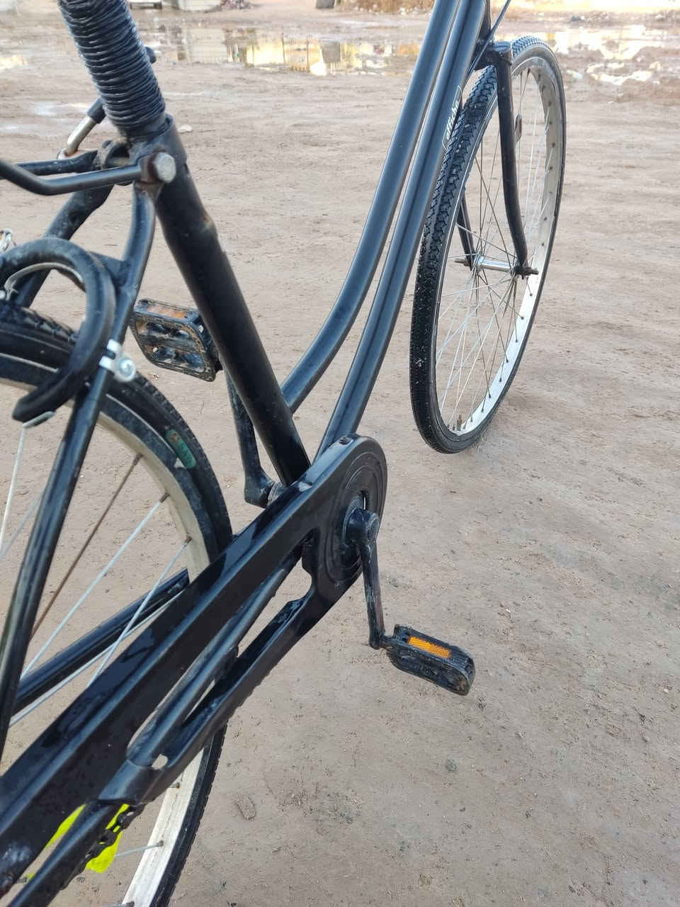 السلام عليكم 
باسكل حجم 26 شركه اوفيج شركه معروفه ومرغوبه 🚦
مديل 15 باسكل اخو الجديد نضافه فول كامل ماناقص برغي 🚦
الباسكل ويا جاملاغات و بريك كدام و غراض هديه ويا🚦
مكاني نجف حي نداء 🚦 السعر 95 استفسار خاص او تدك على هذا رقم ***********🚦
