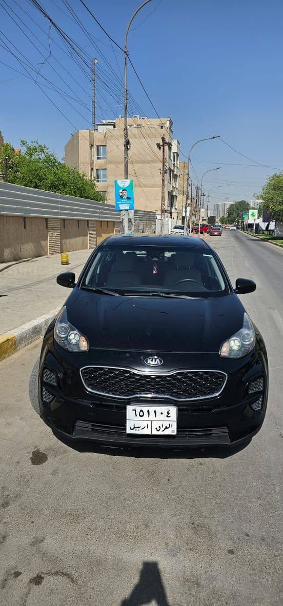 السلام عليكم
من رخصة صاحب الكروب 
كيا سبورتج ٢٠٢٠ وارد امريكي بدون ضربه سرقه كاسرين بس الكفر مال جوزة المفتاح 
السياره مواصفاتها اعتياديه شاشه ورادار امامي وتحديد مسار 
كشنات مخمل بيجي رقم اربيل باسمي شرط تحويل 
ماشيه100 ميل وقابل للزياده 
السياره حادثها بالعراق تبديل باب اماميه عكس السايق والي خلف السايق وبيها اماكن بارد بالجاملغات الخلفيه وبقبغ الجنطه 
السعر 165 $ وبيك خير وتدللل 
الي يحب يستفسر اكثر 
‭0777 312 2119‬
بي وتساب
مكان السياره الجادرية
