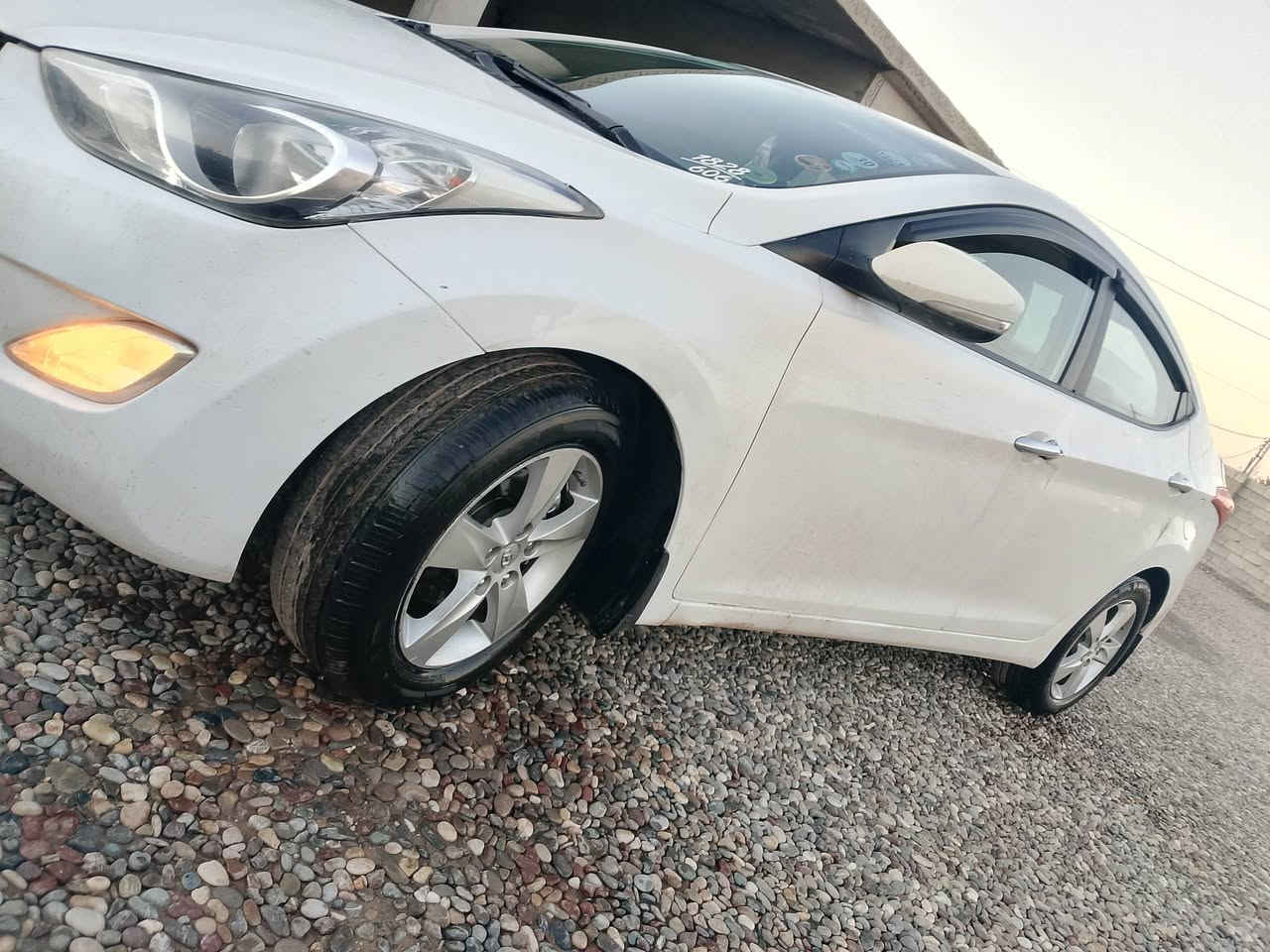 النترا موديل 2012بدون صبغ بدون تبديل رقم سليمانيه دولي هزه وسنويه جديده شرط وكاله وتحويل  صدر تواير 
كلو جديد محرك 18شرط لاصرف ولانفخ كير شرط 
السعر 120وبي مجال 
***********
