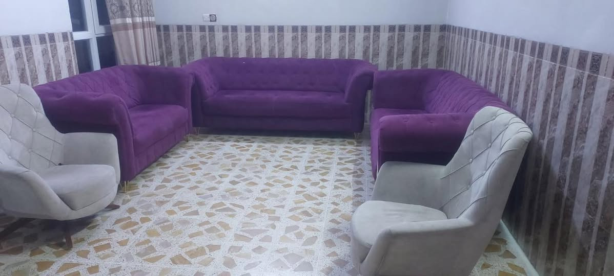 شرط نظيف شخطه ما بيه بل واقع احلا من الصوره فول سعره ٢٠٠ بيه مجال للاستفسار اكثر راسلني خاص

بس الصغيره واكع عليه فحم واضح بل صوره الباقي شرط


**إذا كنت صاحب هذا الإعلان وتريد حذفه لأي سبب، رجاءا أرسل رسالة إلى الدعم الفني**