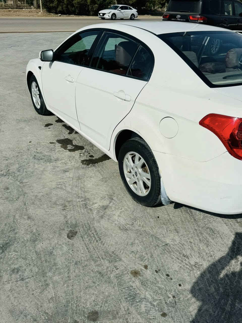 السلام عليكم
فاو b50 2013   رقم بغداد ب اسمي سنويه بعدها مساقطه للبيع  بيها حادث من فوك الشباك وبنيد مبدل كلشي وكامله كير مكفول ومحركها زين سعر 43 وبيها مجال تواصل خاص او هذا الرقم. ***********
