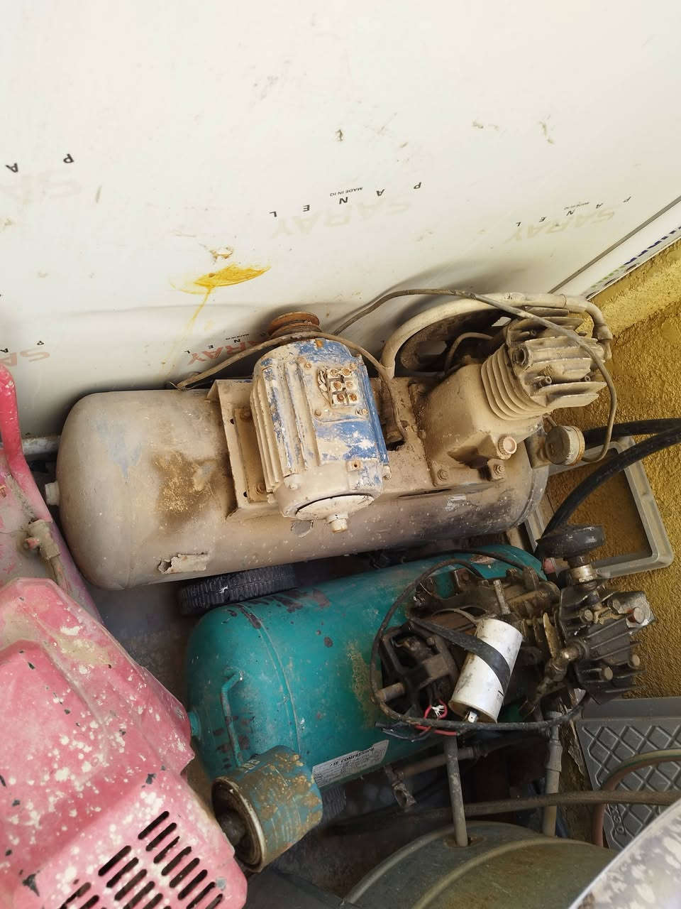 متاح 2ابو 50لتر واحد ابو 100سعر 200الستفسار ***********
