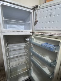 ثلاجة • تحتاج تصليح