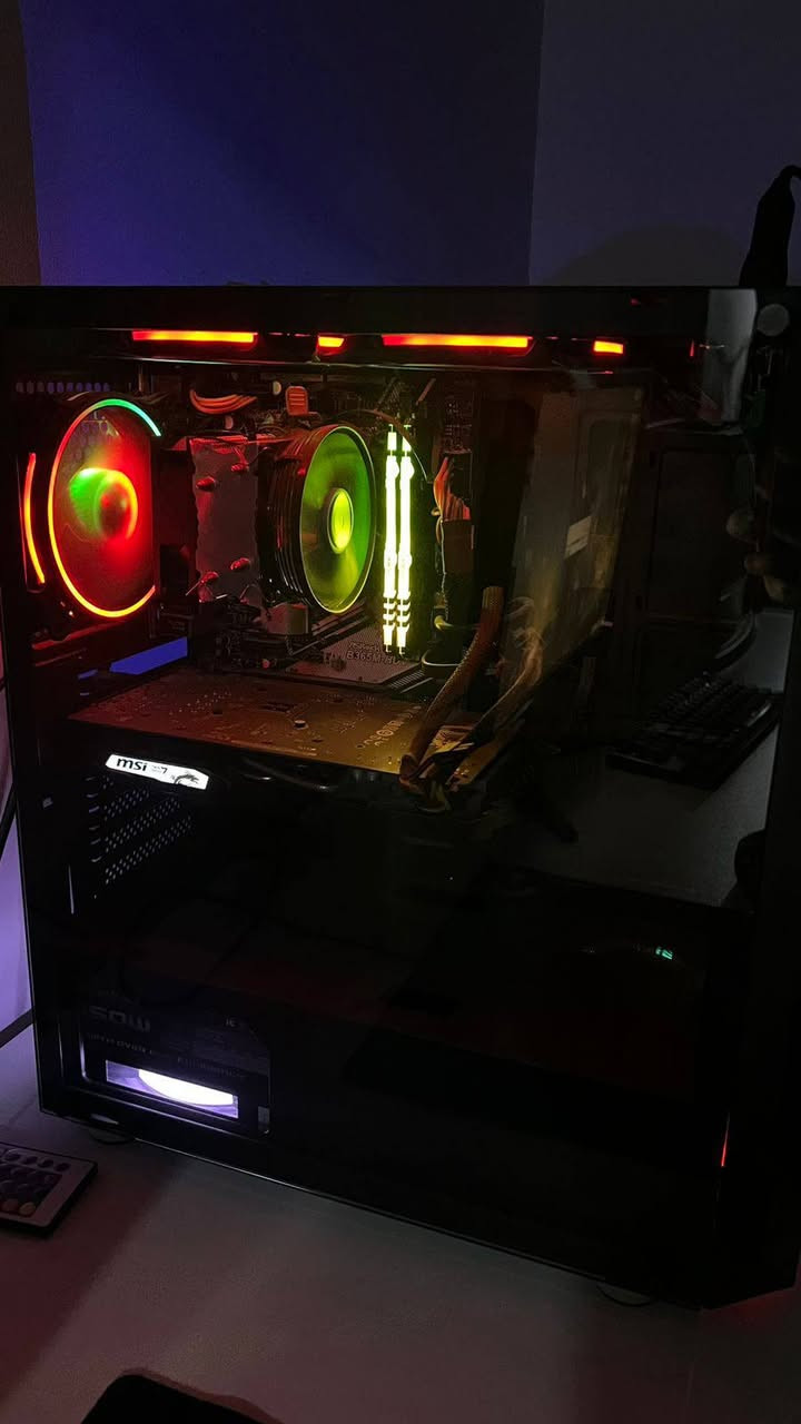 بي سي للبيع 💥
المواصفات s1650 gtx
1t 
256ssd 
650w ps
16ram ddr4
المعالج core i5 9400f
المذربورد b450 
ماوس لوجتك 
كيبورد ميكانيكي
 ⚡⚡ السعر خاص ⚡⚡
💢للتواصل و الاستفسار خاص💢


**إذا كنت صاحب هذا الإعلان وتريد حذفه لأي سبب، رجاءا أرسل رسالة إلى الدعم الفني**