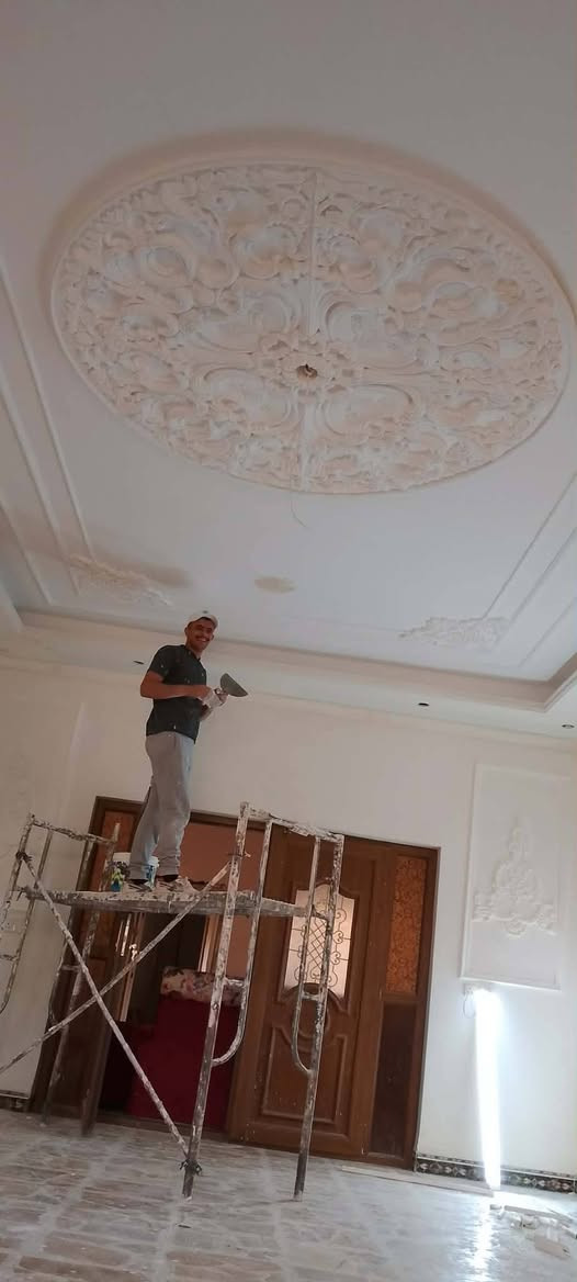 السلام عليكم ورحمة الله وبركاته 👋🏻
مـتـوفر لـدينا كـادر مـتـكـامـل لـعـمـل 
الجبس بورد واللوحات والنقوش المغربيه
 بوكسات اناره مخفيه مرايه مخفيه قواطع  
رقم هاتف العمل ***********
