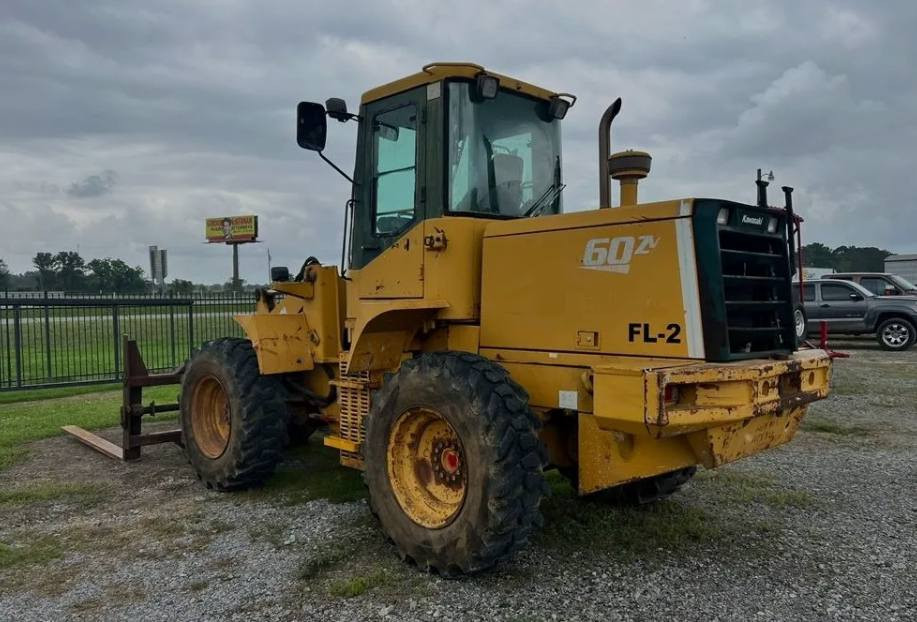 Kawasaki 60ZV
سنة التصنيع 2007
عدد ساعات العمل 10174
الشفل مثل ما موضح مابي صبغ ومكفول من الاعطال الميكانيكيه والكهربائيه 
موقع الشفل اوربا 
مدة التوصيل 30 يوم من بعد الاتفاق
سعر الشفل 27000$ 
للاستفسار التواصل خاص او واتس اب
+31657116376


**إذا كنت صاحب هذا الإعلان وتريد حذفه لأي سبب، رجاءا أرسل رسالة إلى الدعم الفني**