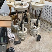 نيسان نافارا • ٦ قطع • ٢ جديد
