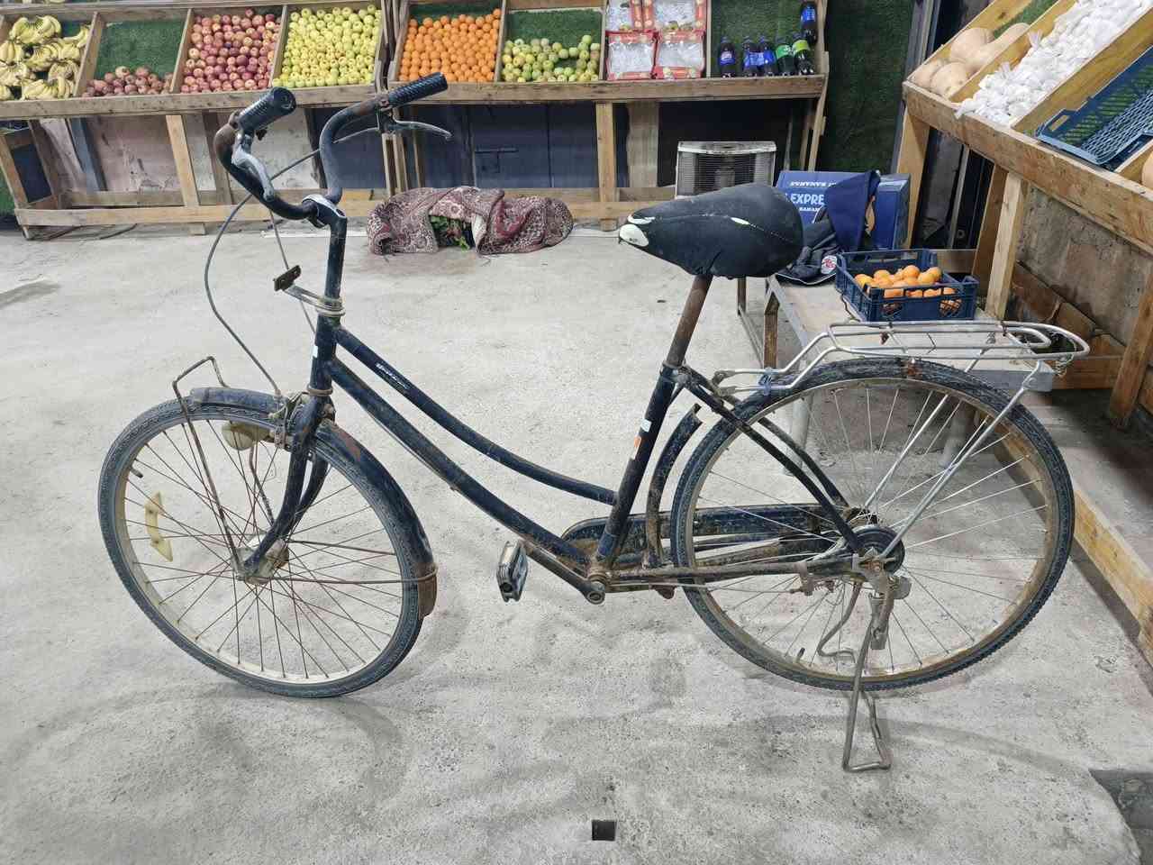 بايسكلين  ب30 الف  المكان حي البكر
***********
