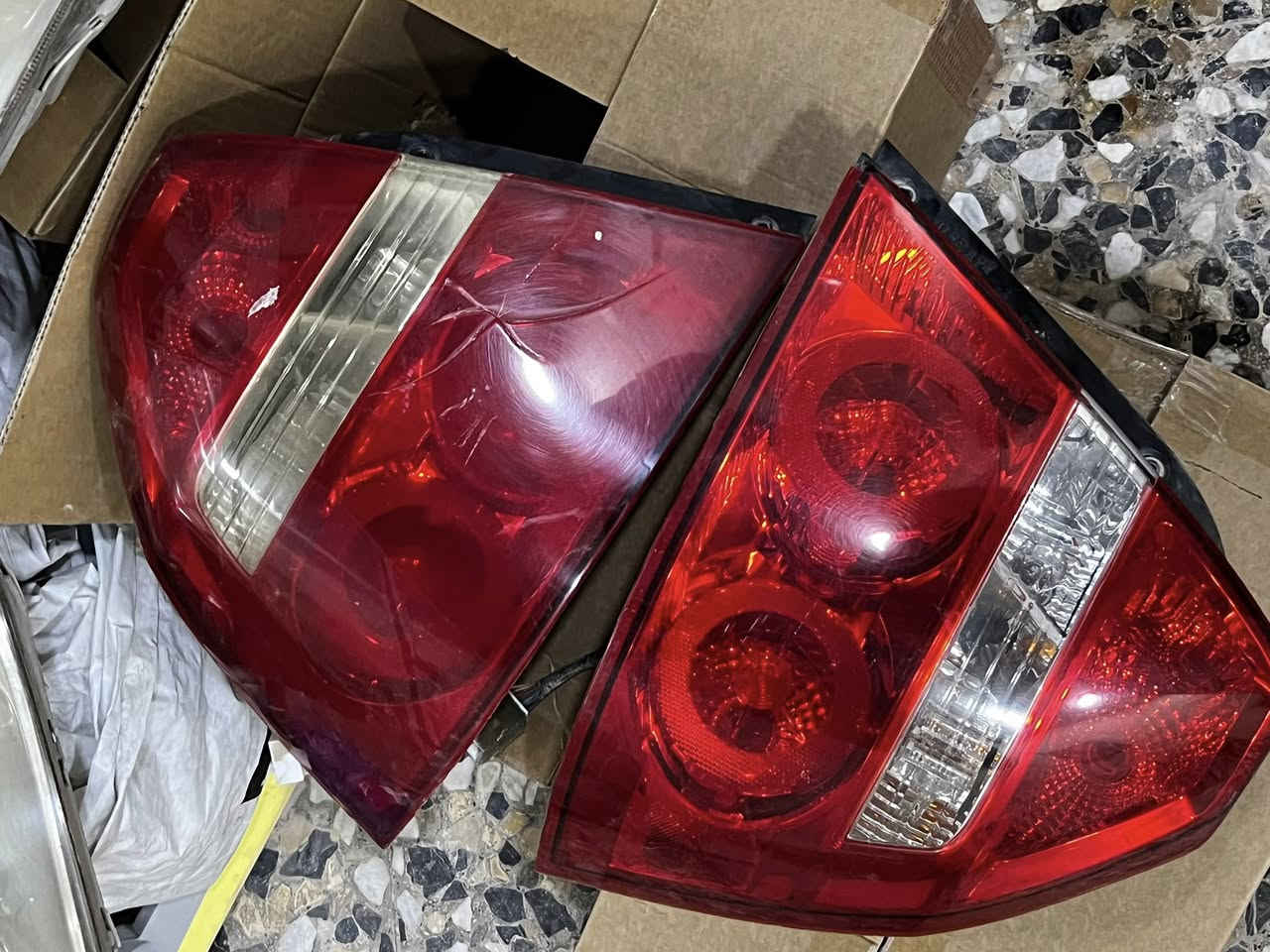 سلام عليكم بك لايتات ولايتات للبيع ٦٠ وبيهن مجال ستفسار ع رقم ***********
