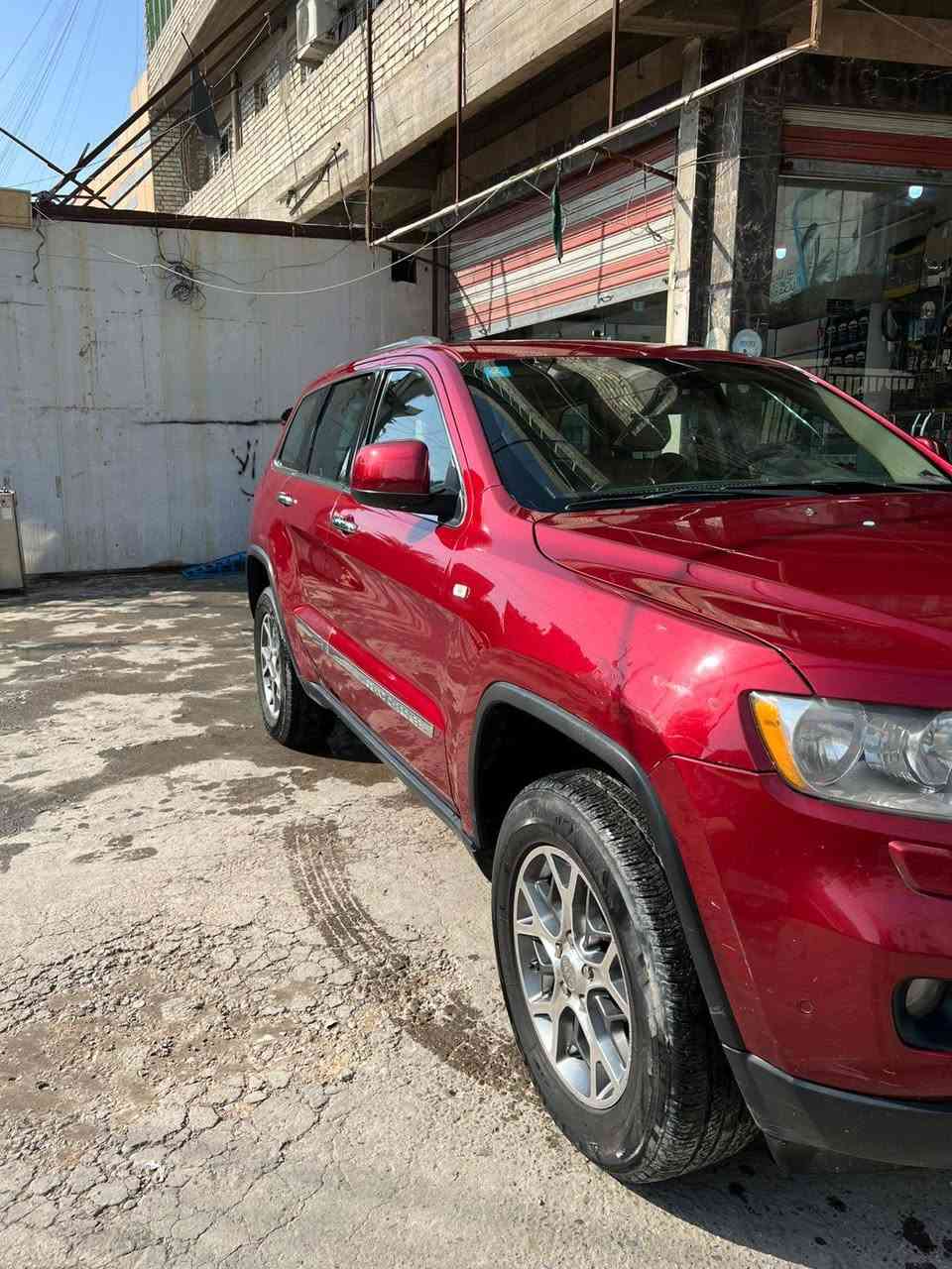 السلام عليكم
للبيع جيب 2013 فول السياره لمتدد 
بيها بارد فقط موضح بالسونار والباقي مكفول السياره جاهزه رقم بغداد الدولي السعر 165 وبيها مجال *********** مكان السياره بغداد
الخاص مغلق
